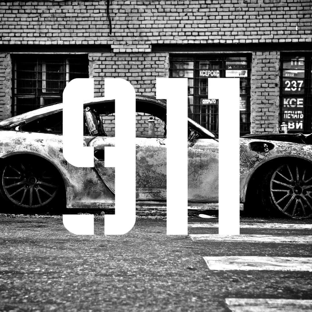 911